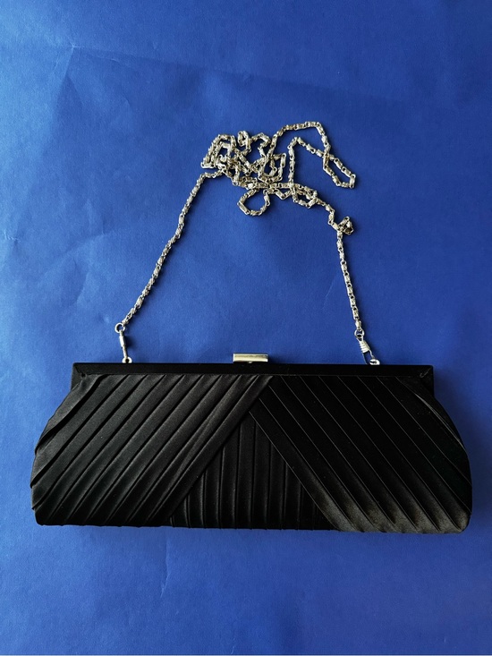 no brand Handbags - Black Satin Pleated Evening Clutch with Silver Chain